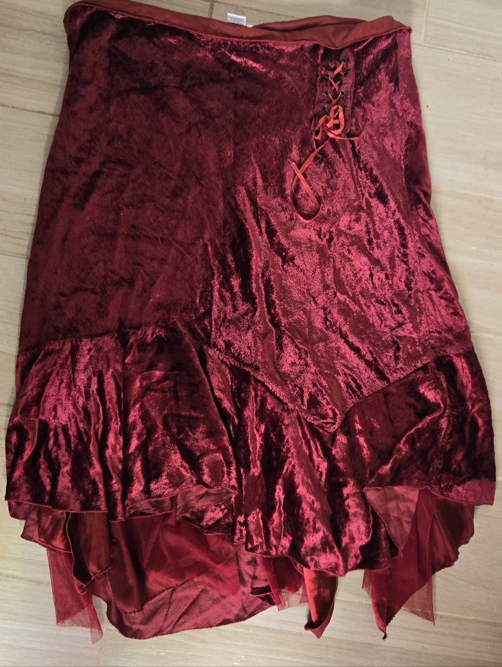 Vintage Clio Handkerchief Hem Witchy Skirt